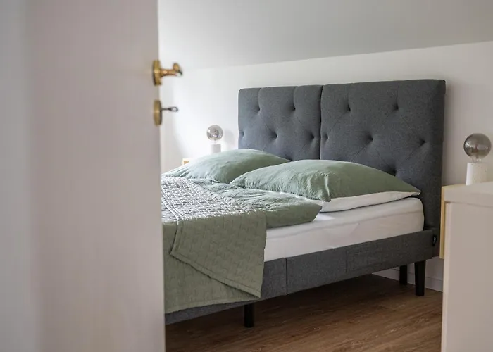 Semesterbostad Fjordhaus *